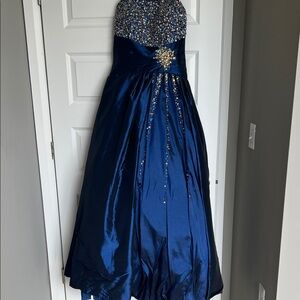 Mac Duggal Blue Beaded Prom Dress
